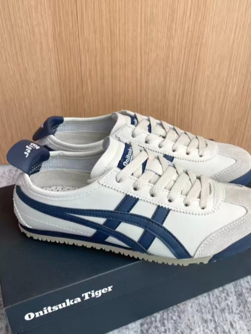 Onitsuka Tiger MEXICO 66 Women's Casual Sneakers [Multiple Sizes]